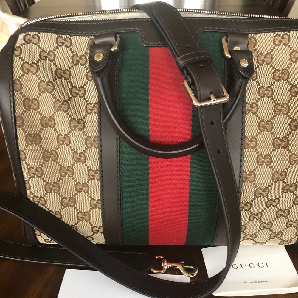 Authentic Boston Gucci 💼